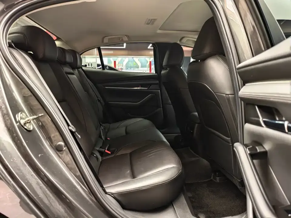 Mazda 3 Axela