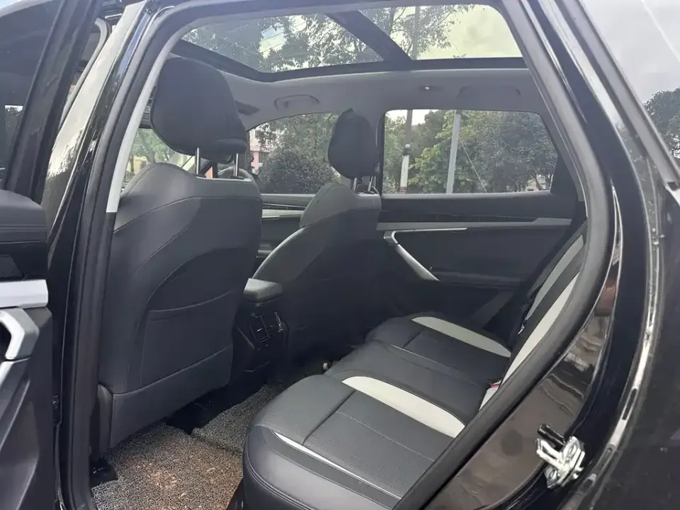 Geely Boyue L