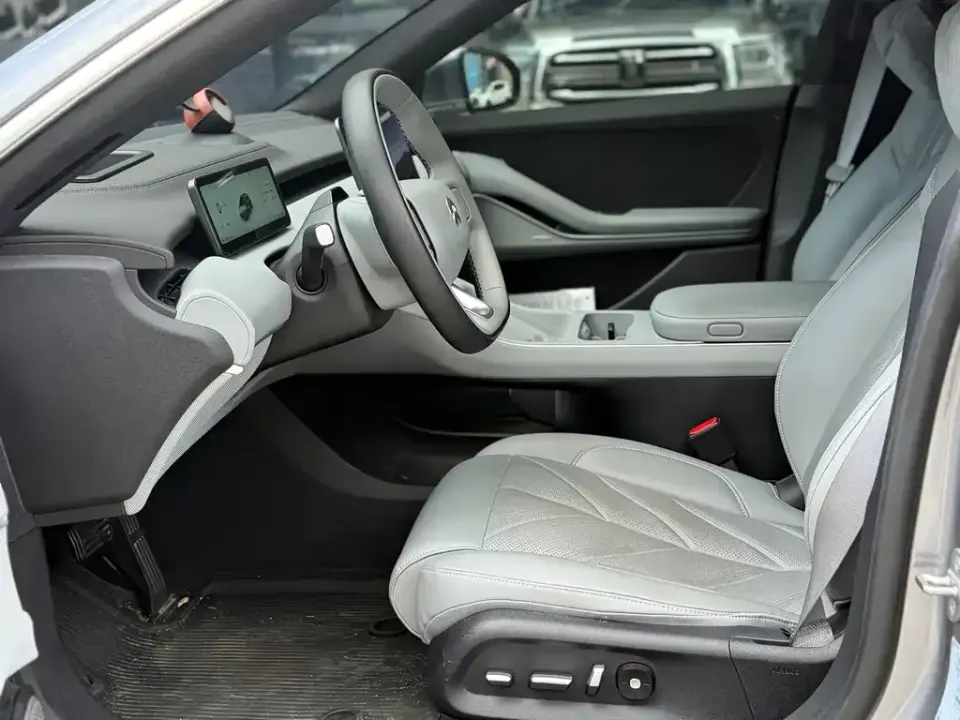 Nio ET5T