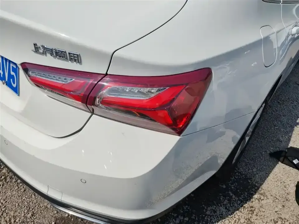 Chevrolet Malibu XL