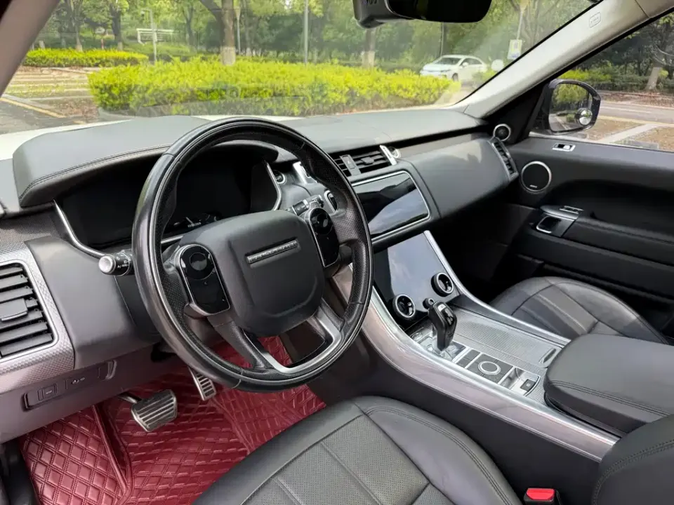 Land Rover Sport