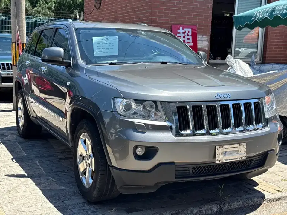 Jeep Grand Cherokee (Import)