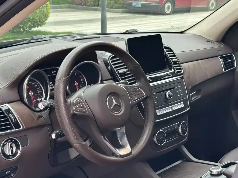 Mercedes-Benz GLE (Import)