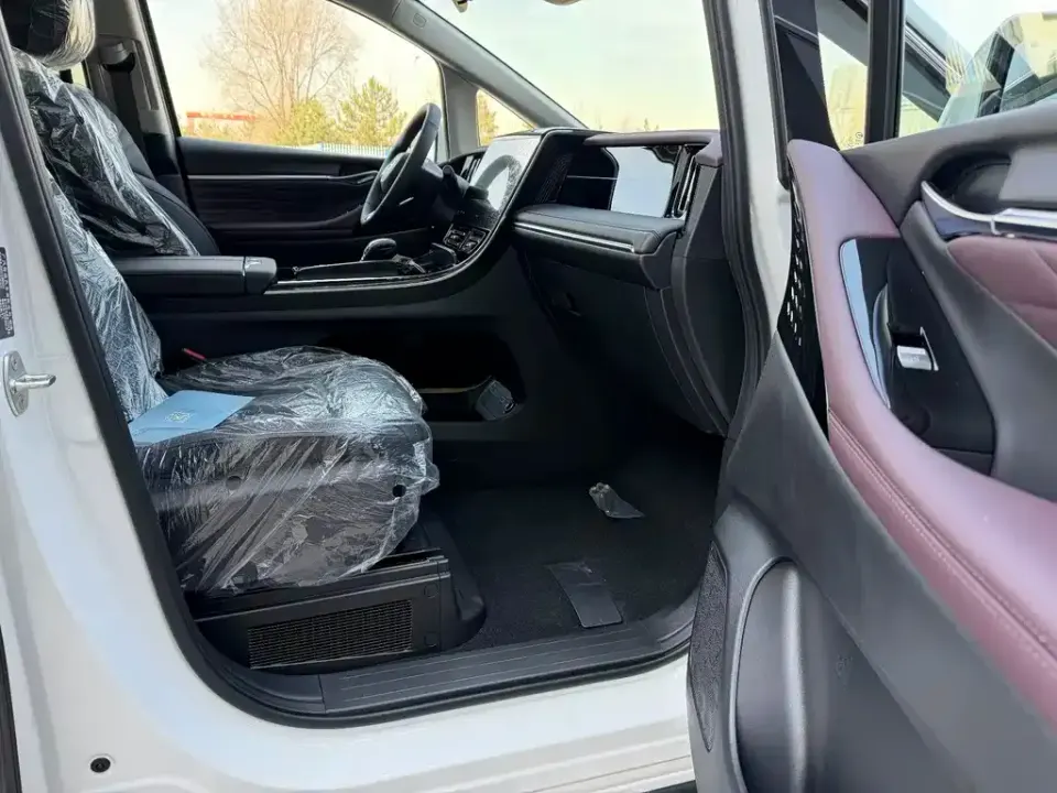 GAC Trumpchi M8