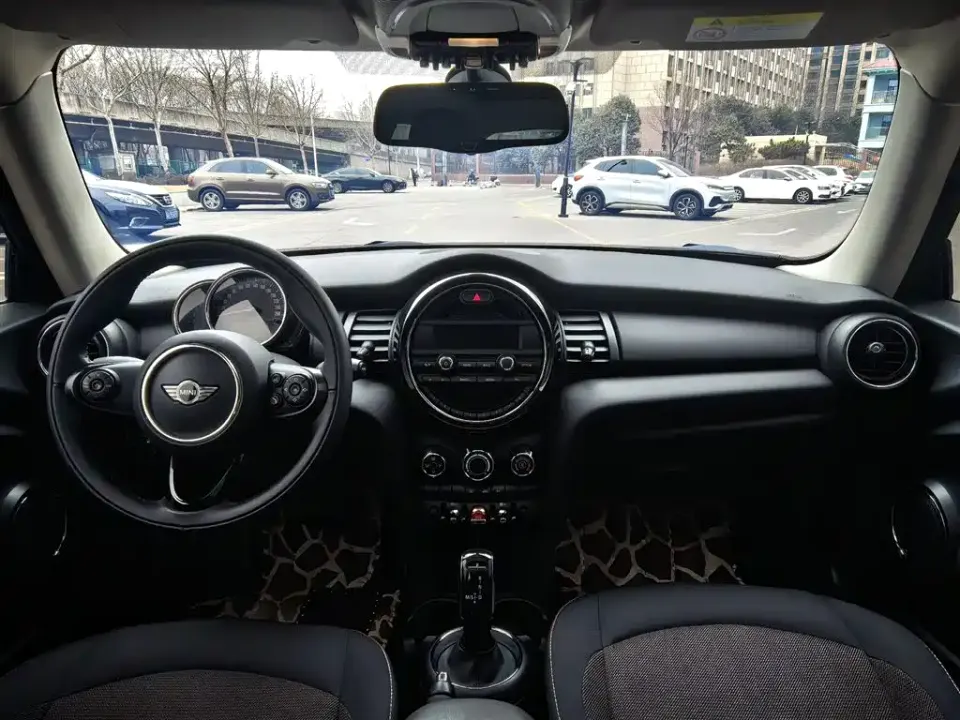 MINI Mini