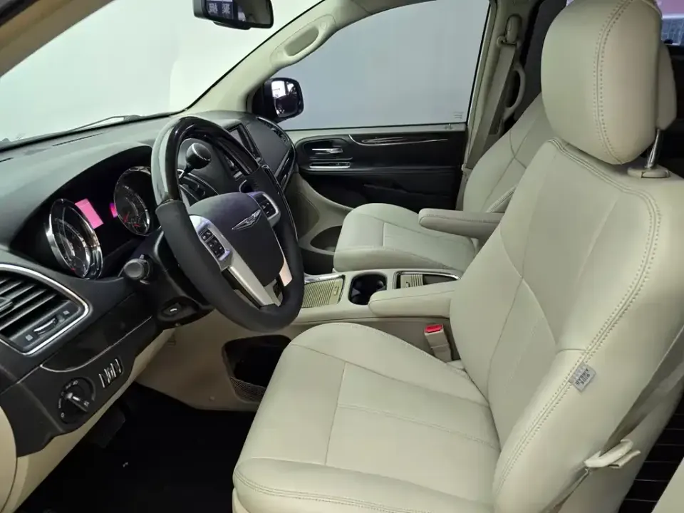 Chrysler Grand Voyager (Import)