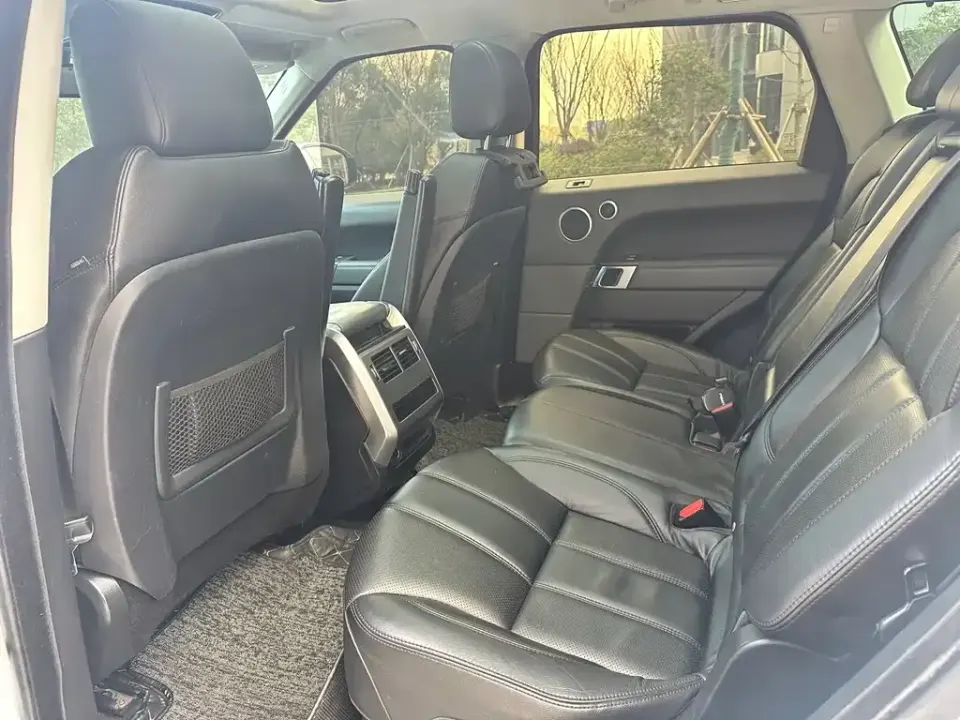 Land Rover Sport