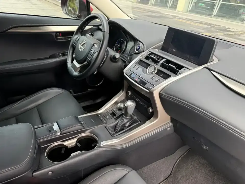 Lexus NX