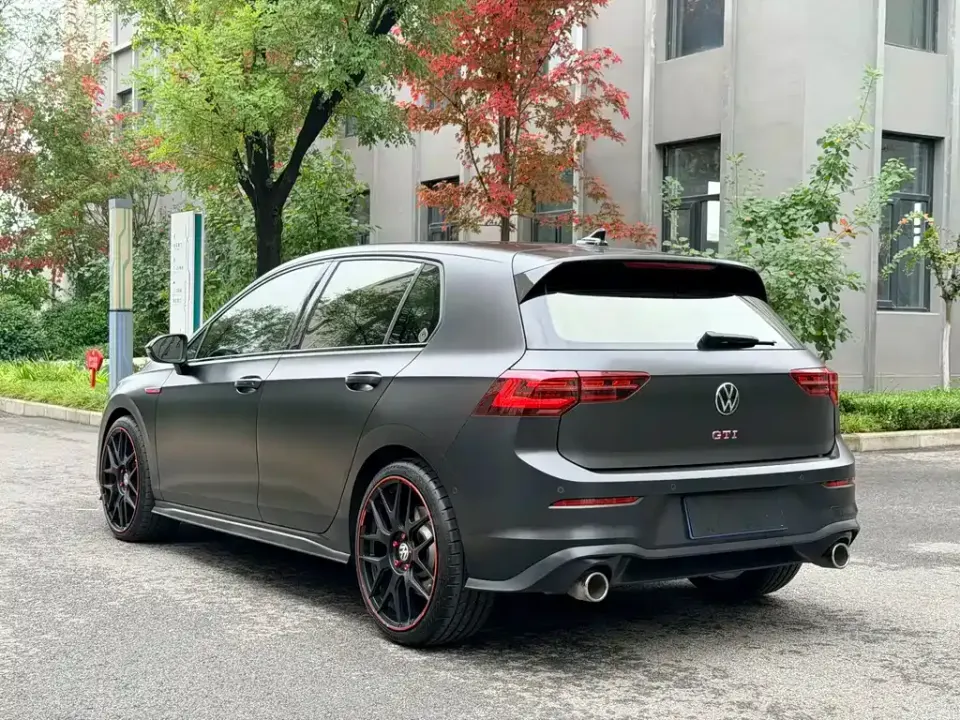Volkswagen Golf GTI