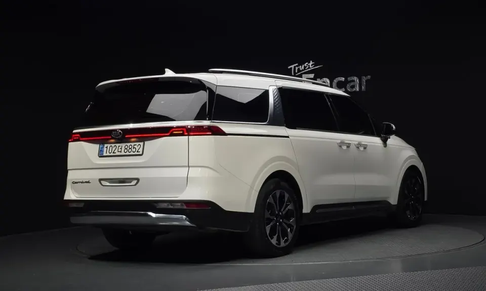 Kia Canival