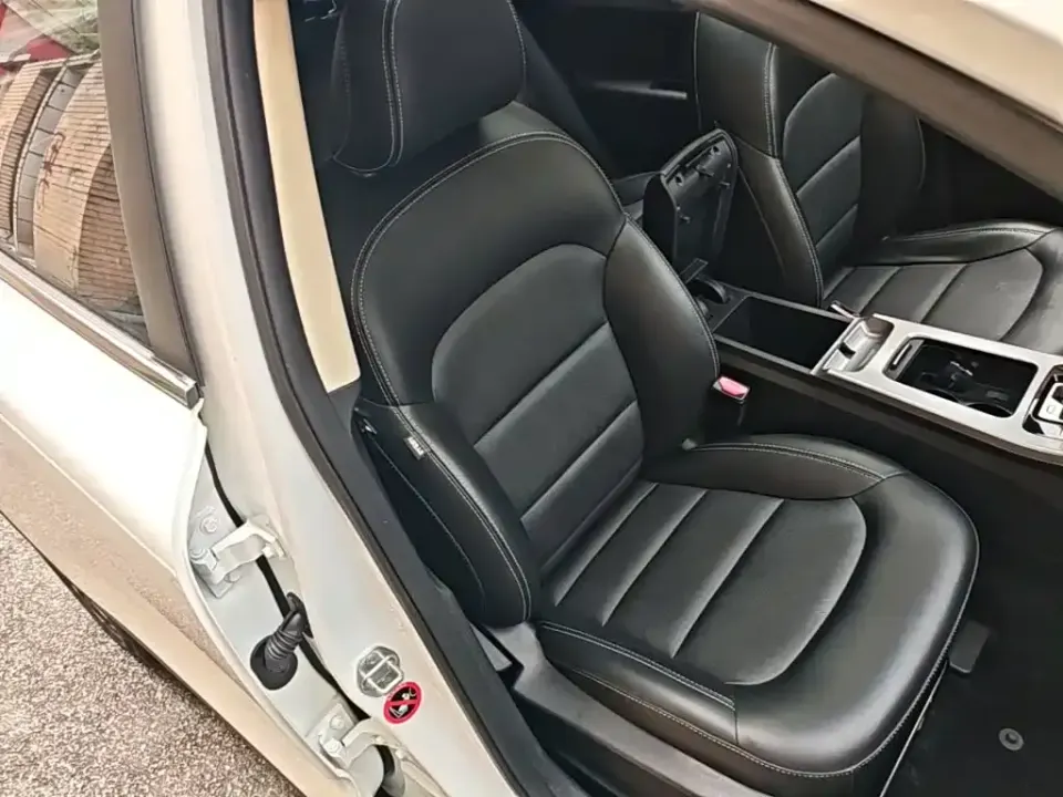 Geely Emgrand GS