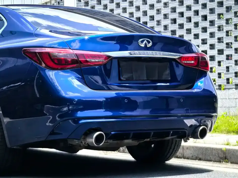 Infiniti Q50L