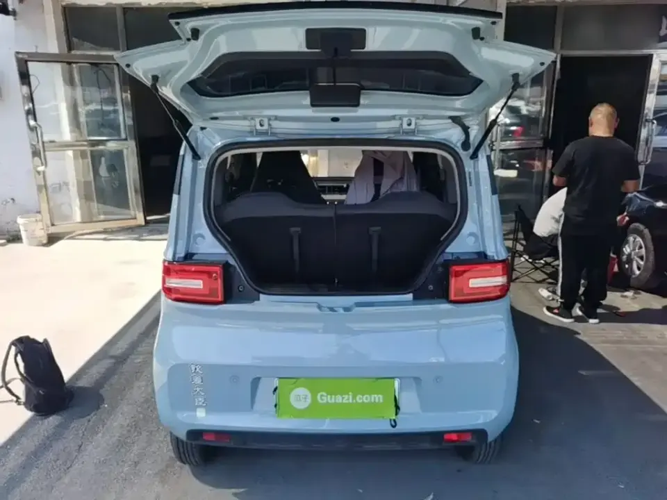 Wuling MINIEV