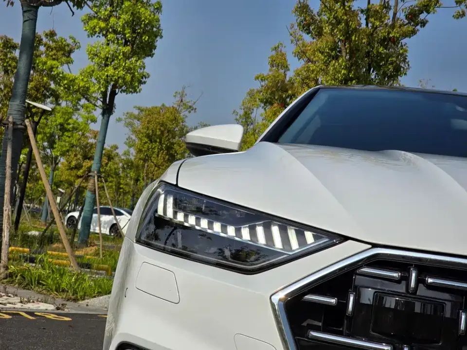 Audi A7L