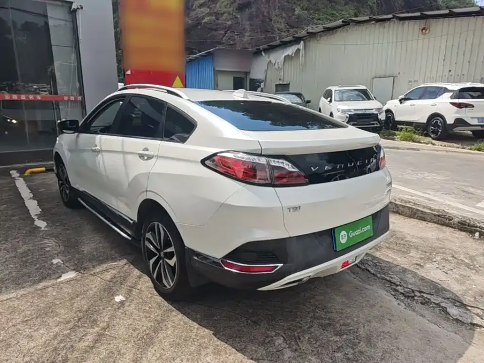 Venucia T90