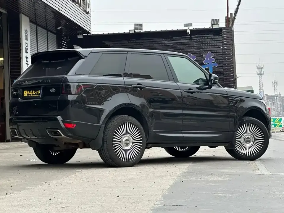 Land Rover Sport