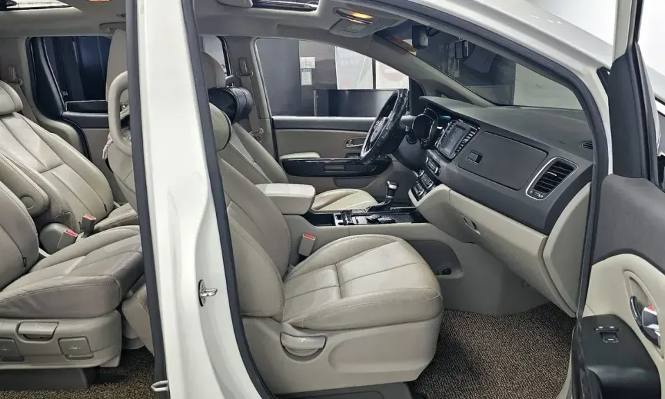Kia Canival