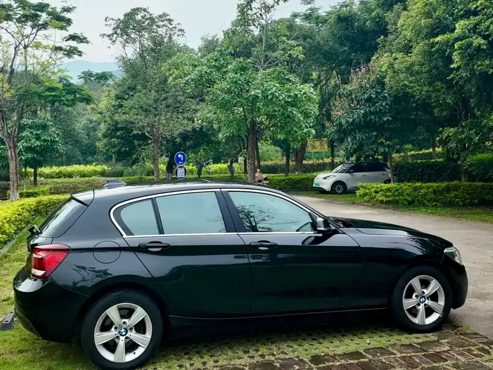 BMW 1 Series (Import)