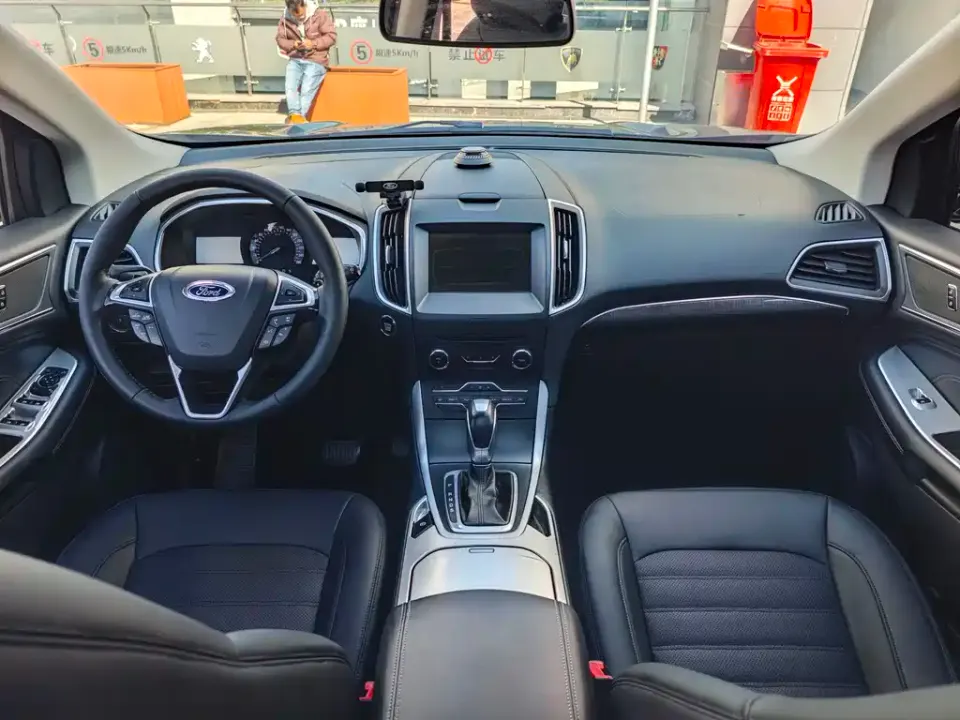 Ford Edge