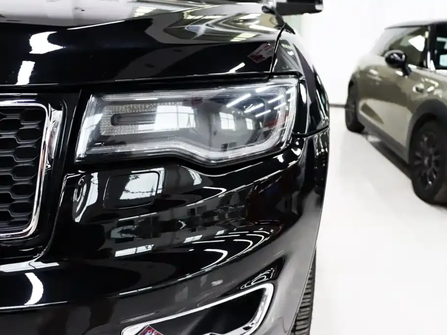 Jeep Grand Cherokee (Import)