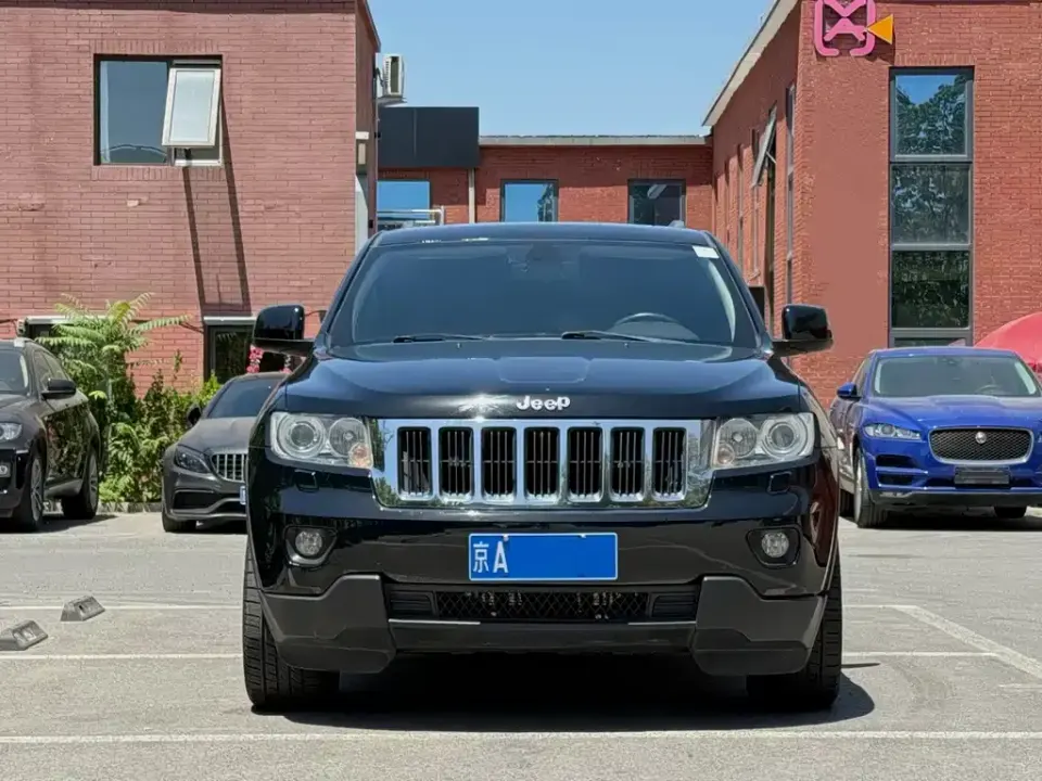 Jeep Grand Cherokee (Import)