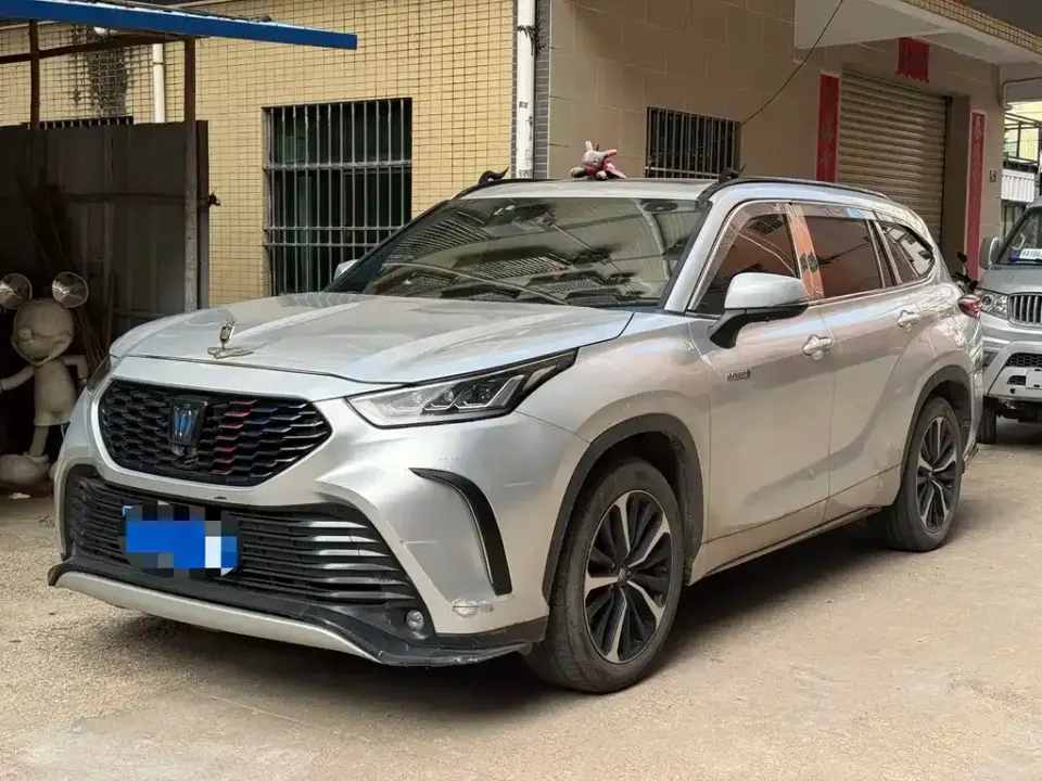 Toyota Crown Kluger