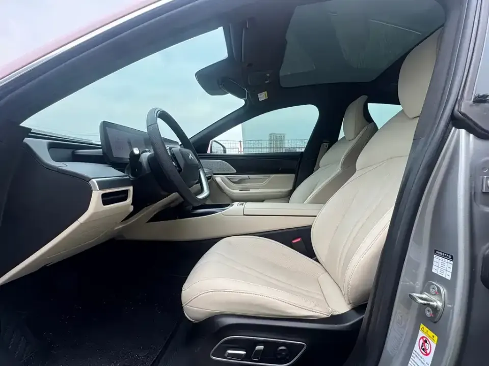 Xpeng P7