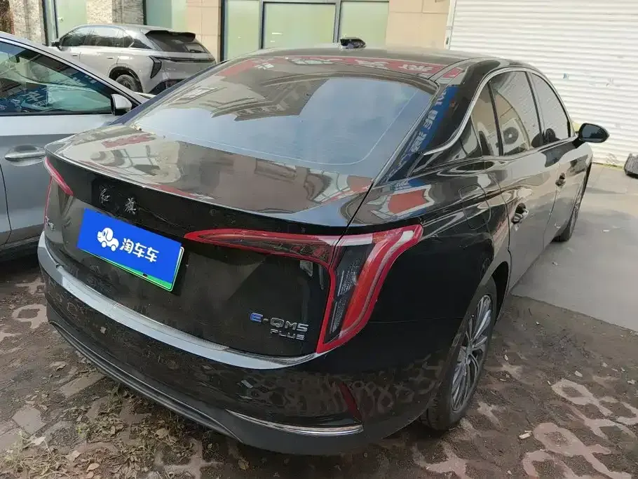 Hongqi Hongqi E-QM5