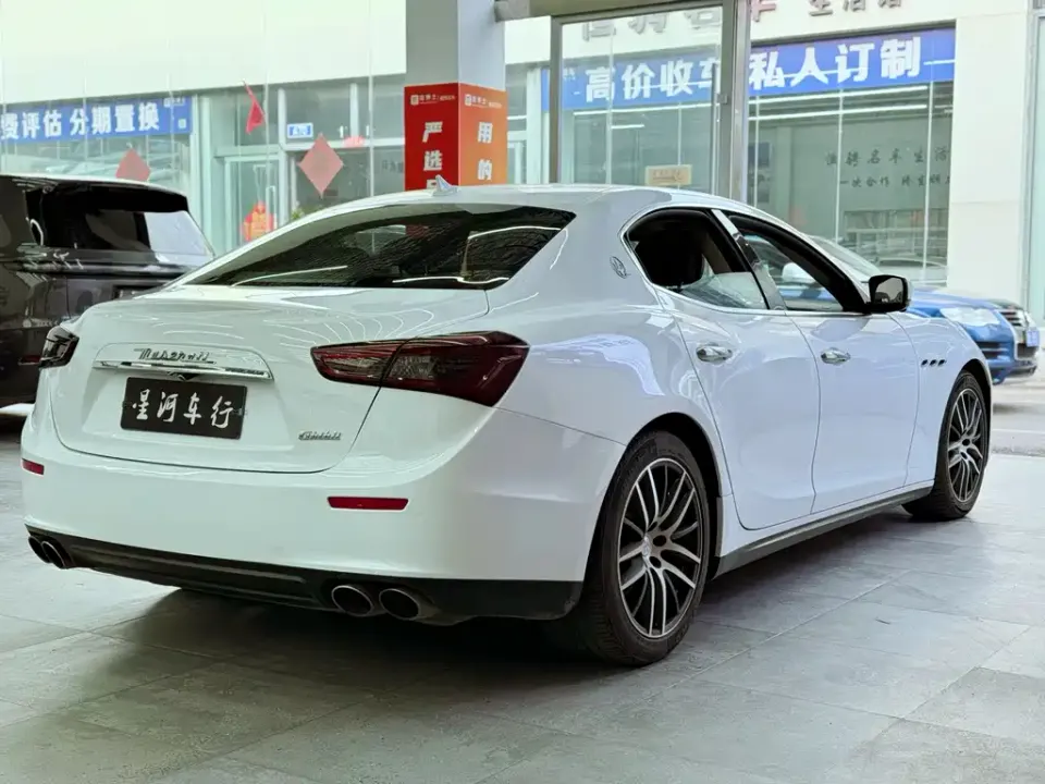 Maserati Ghibli