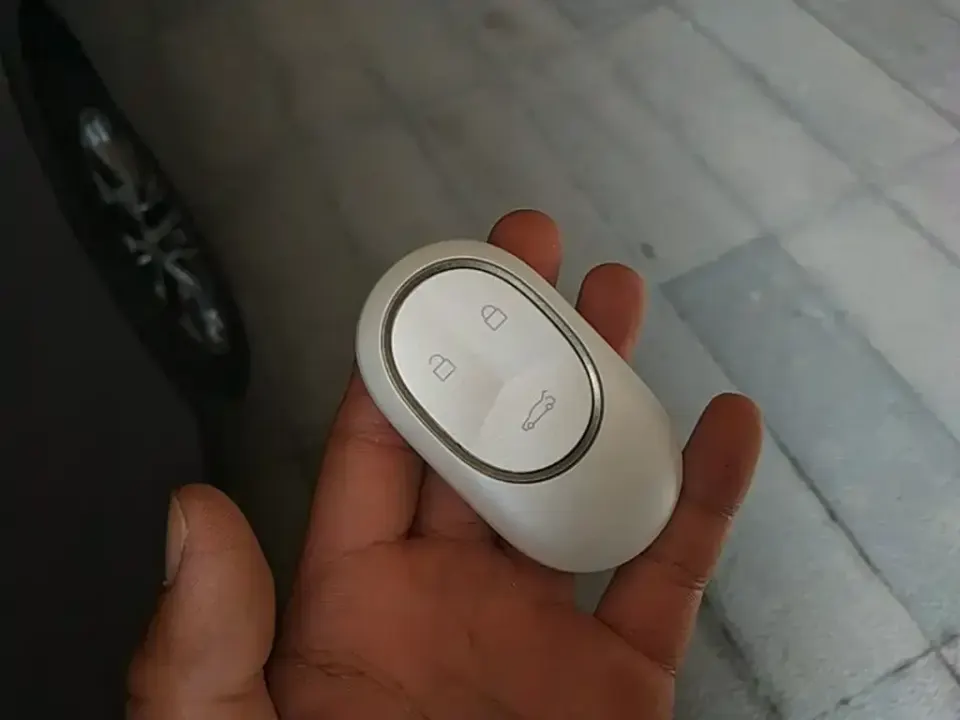 Nio EC6