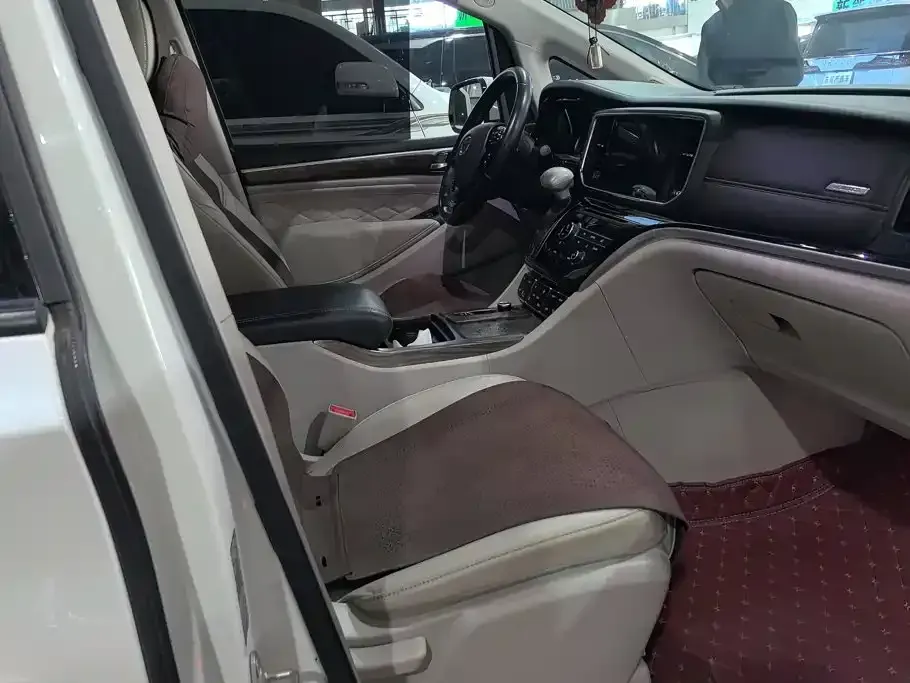 GAC Trumpchi M8