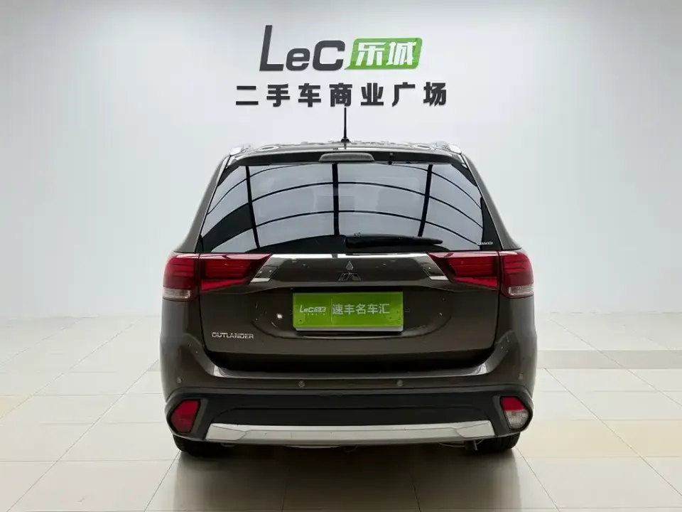 Mitsubishi Outlander (Import)