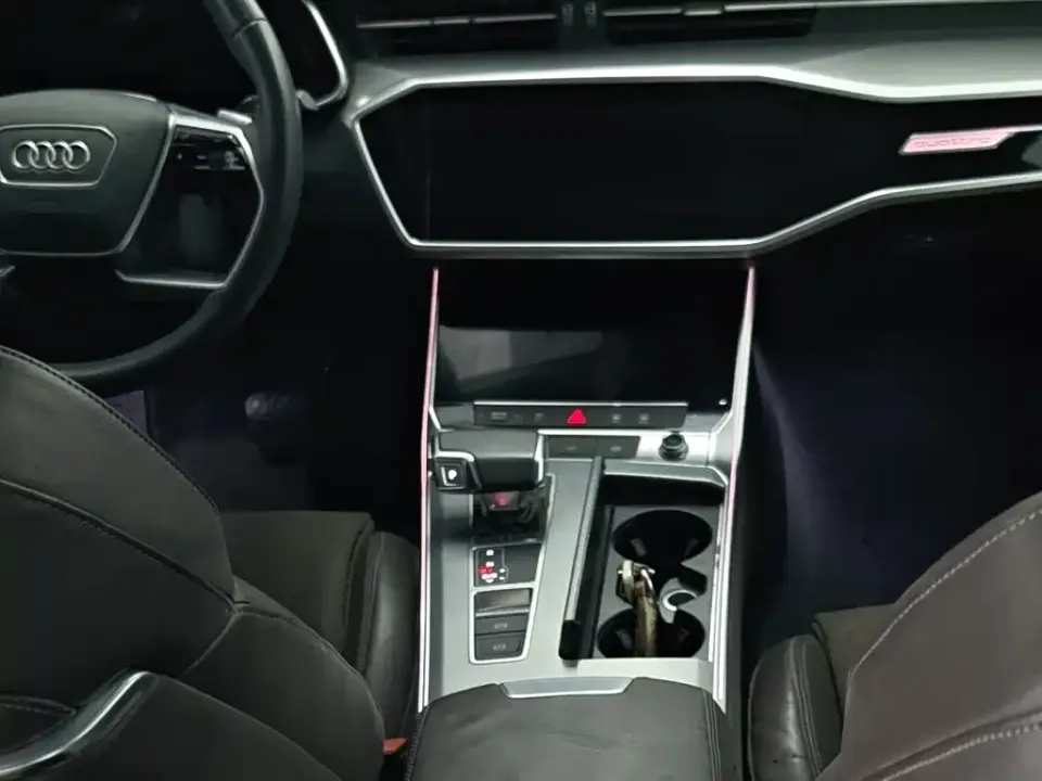 Audi A7L