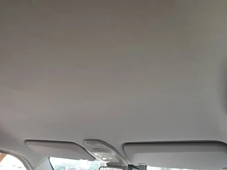 Baojun E200
