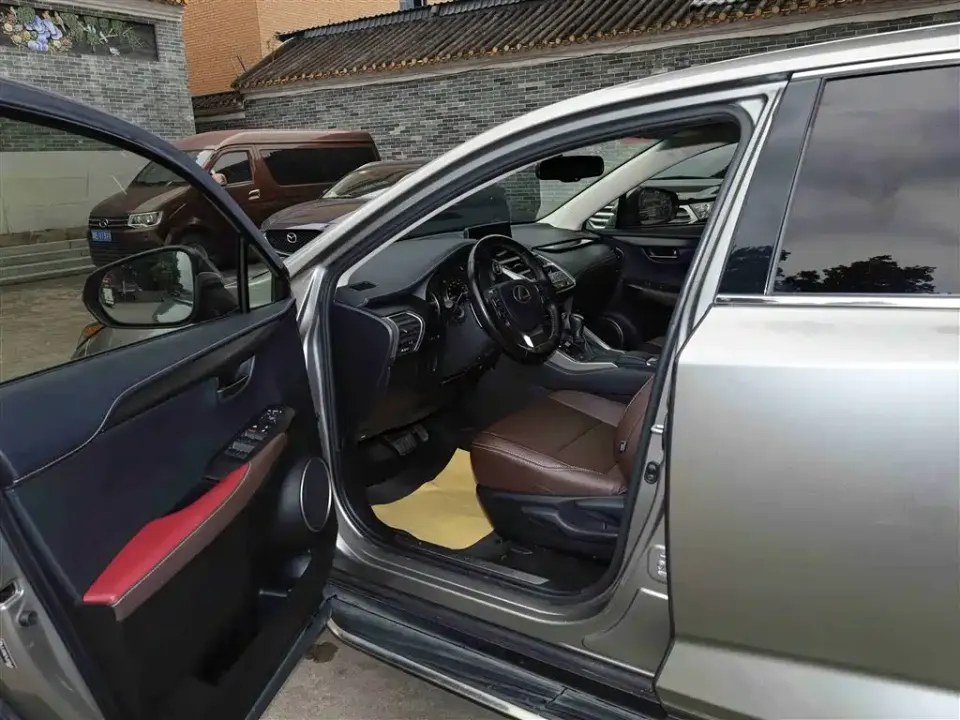 Lexus NX