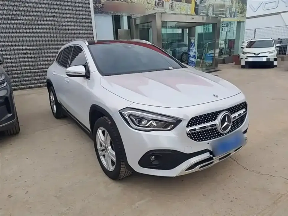 Mercedes-Benz GLA