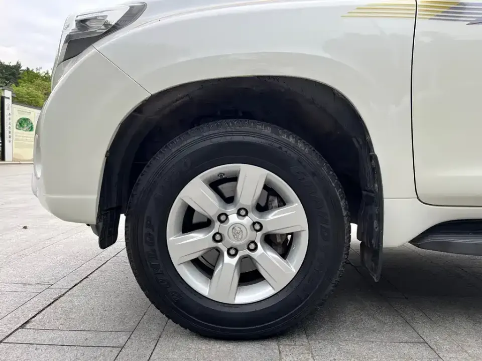 Toyota Prado
