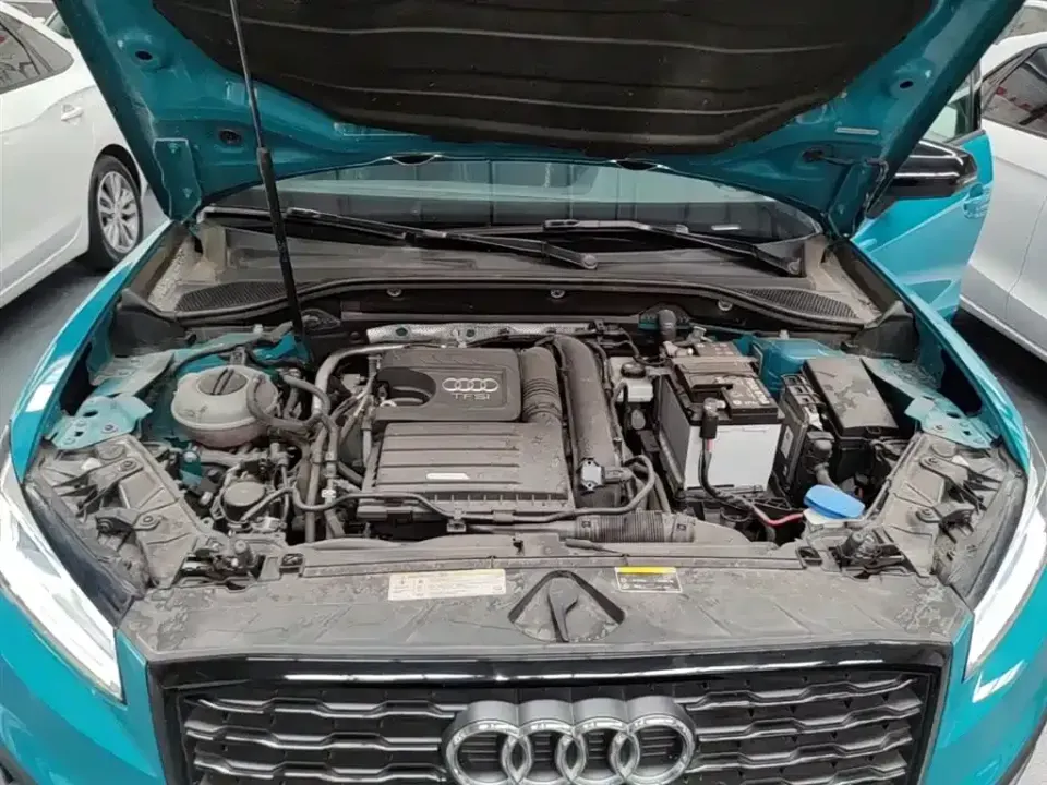 Audi Q2L