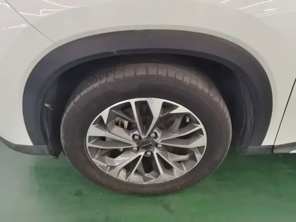 Maxus EUNIQ 6