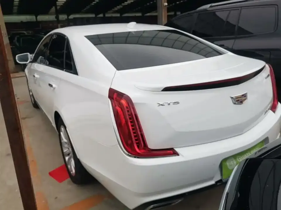 Cadillac XTS