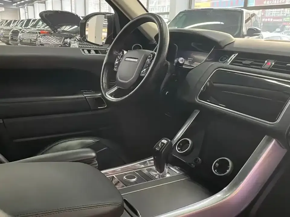 Land Rover Sport