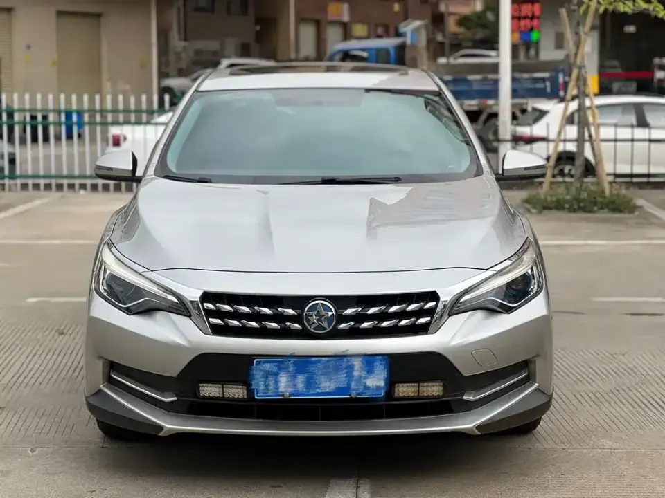 Venucia D60