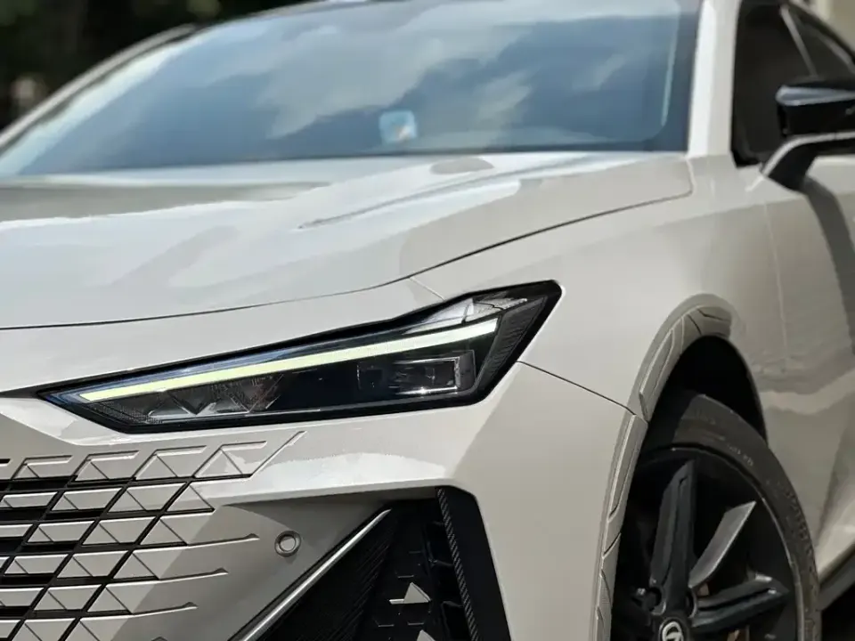 Changan UNI-V iDD