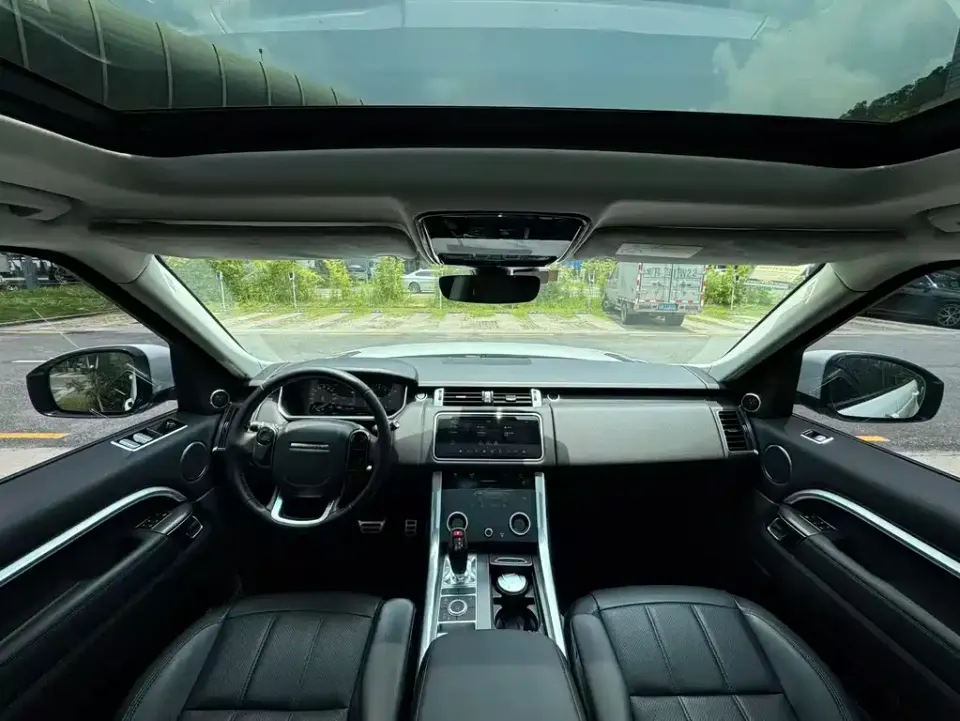 Land Rover Sport