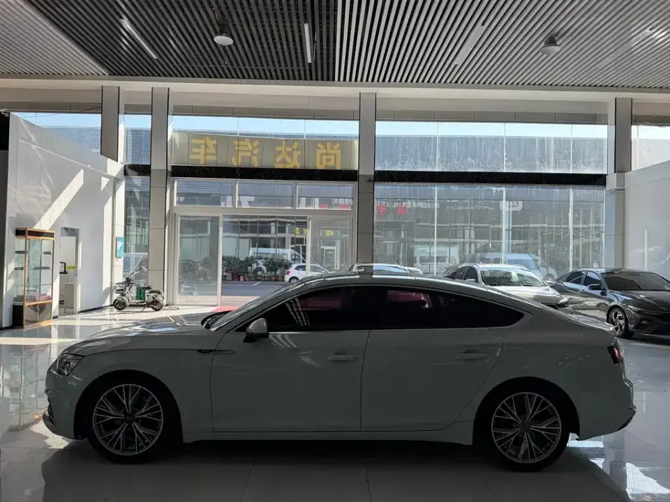 Audi A5 (Import)