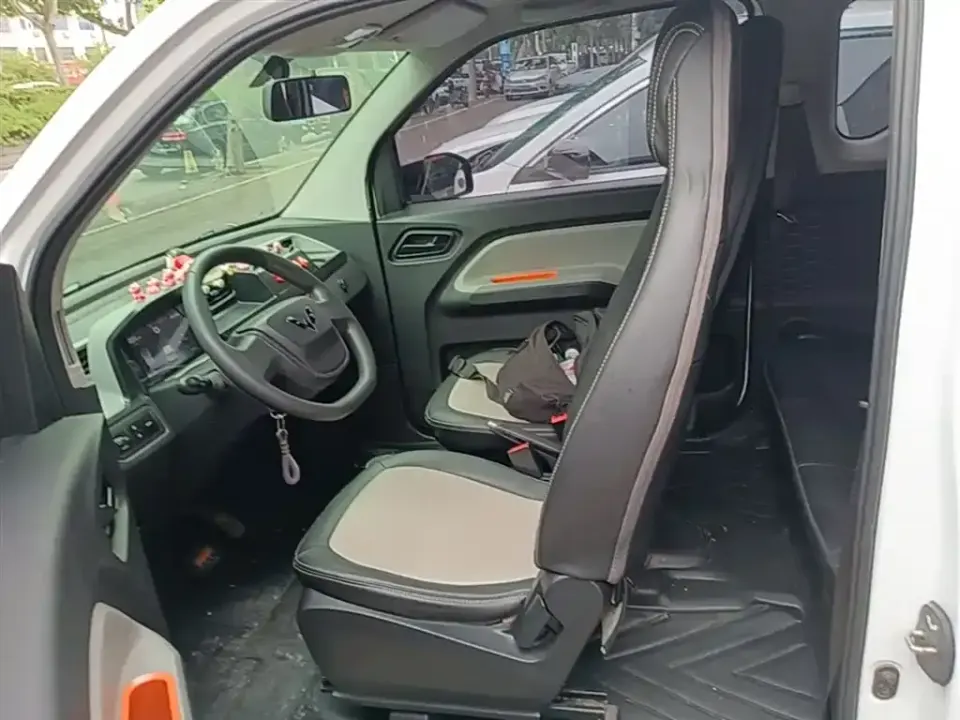 Wuling MINIEV