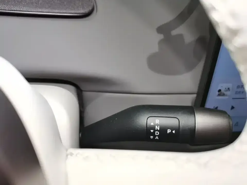 Li Li i6