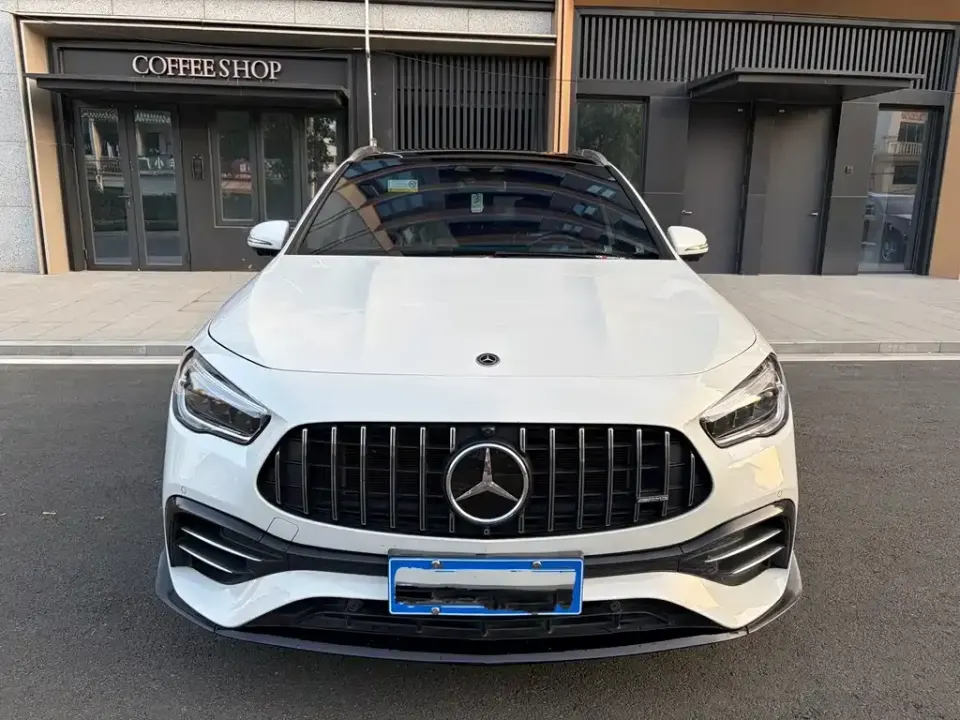 Mercedes-Benz GLA AMG