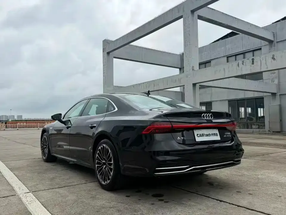 Audi A7L
