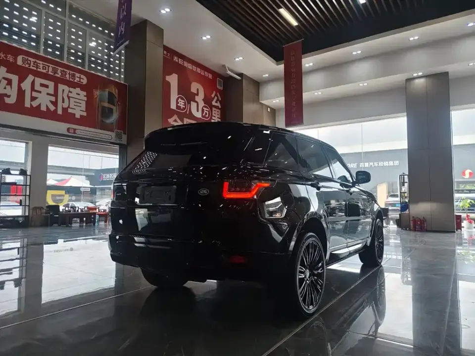 Land Rover Sport
